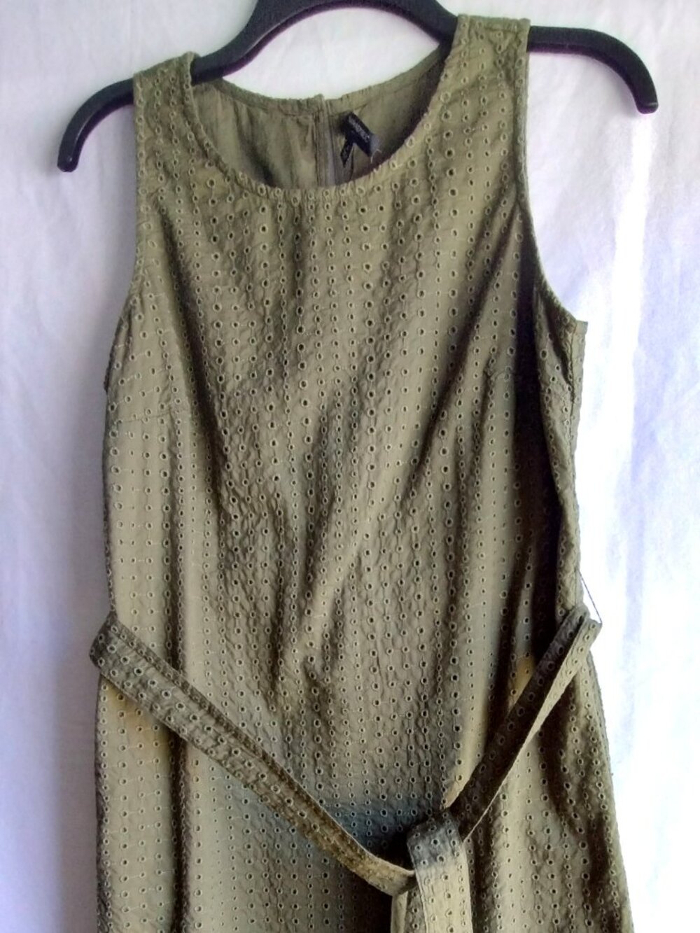 BANANA REPUBLIC Olive Green Sleeveless SWISS EYELET Belted Sheath Dress Sz 6